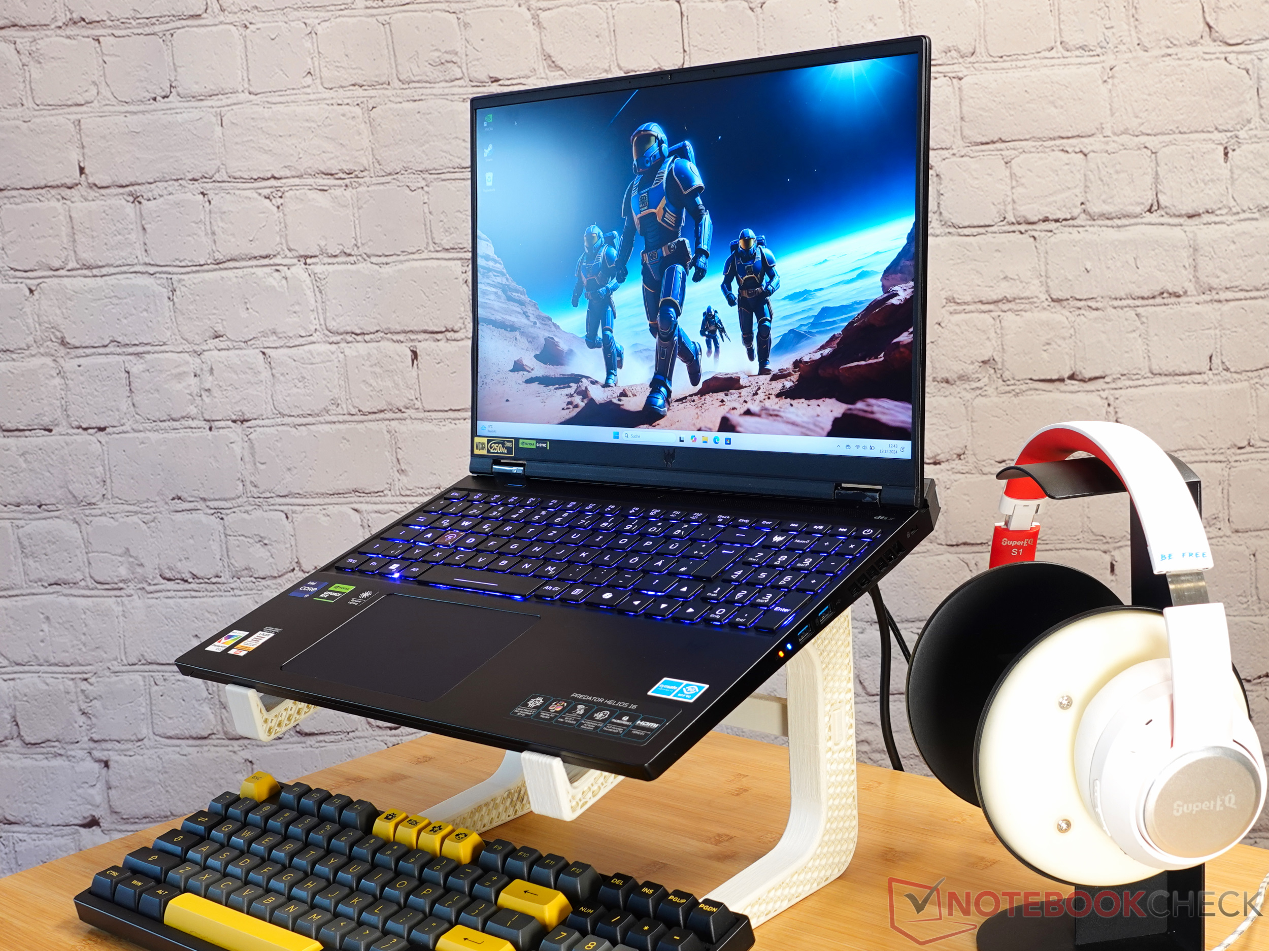 Recenzja laptopa do gier Acer Predator Helios 16 (PH16-72): Drapieżnik z ostrymi zębami i cichymi łapami