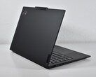 Teraz z haptycznym touchpadem Sensel: Lenovo ThinkPad X1 Carbon Gen 13 otrzymuje opcję personalizacji (źródło obrazu: Benjamin Herzig/Notebookcheck)