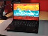 Recenzja laptopa Lenovo ThinkPad T14s Gen 6: Wersja AMD powraca z procesorem Ryzen AI 7 Pro 360