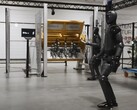 Według firmy Figure AI po raz pierwszy dostarczyła swojego humanoidalnego robota Figure 02 nieujawnionemu klientowi. (Źródło obrazu: YouTube / Figure)