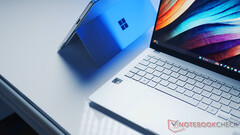 Nie jest jeszcze jasne, czy docelowa cena 700 USD za komputery z serii 2025 Snapdragon X dotyczy laptopów (źródło zdjęcia: Notebookcheck)