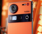 Nubia Z70 Ultra New Year Edition jest dostępna w jednym wykończeniu. (Źródło zdjęcia: ZTE)