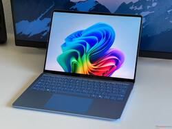 Recenzja: Microsoft Surface Laptop 7 13.8 Copilot+. Urządzenie do recenzji dostarczone przez Microsoft Niemcy.