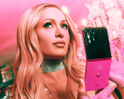 Motorola prezentuje składany smartfon Razr Plus Paris Hilton Edition w kolorze Paris Pink. (Źródło zdjęcia: Motorola)