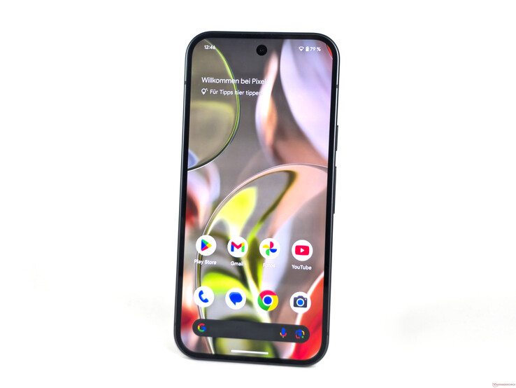 Google Pixel 9 w kolorze Obsidian