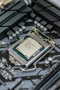 Wyciekły test porównawczy wskazuje na wydajność graficzną Intel Core 3 N350 (źródło obrazu: Alexandru-Bogdan Ghita, Unsplash)