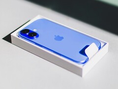 Wyświetlacz Apple iPhone&#039;a 16 zajmuje dopiero 40. miejsce na liście najlepszych DxOMark. (Źródło obrazu: Bram Van Oost)