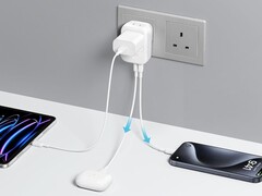 Nowy adapter podróżny Anker jest następcą starszych modeli, takich jak International Plug Adapter (powyżej). (Źródło zdjęcia: Anker)