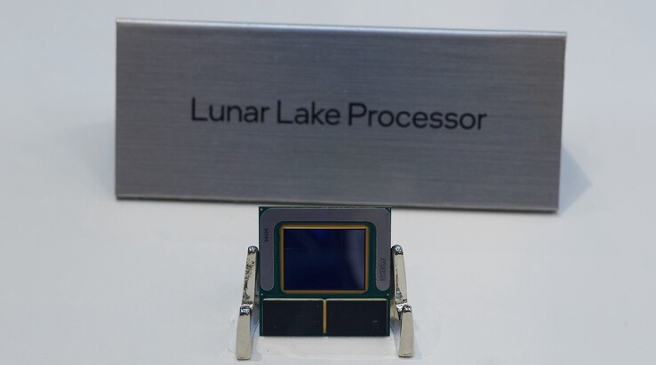 Lunar Lake zostanie uruchomiony w trzecim kwartale 2024 roku. (zdjęcie: Andreas Sebayang/Notebookcheck.com)