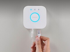 Philips Hue Bridge otrzymuje wersję oprogramowania 1967054010. (Źródło obrazu: Philips Hue)