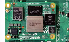 Raspberry Pi CM5 może pojawić się w wariancie z 16 GB pamięci RAM. (Źródło obrazu: @HumperCobra)