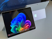 Recenzja Microsoft Surface Pro OLED Copilot+ - wysokiej klasy urządzenie 2 w 1 teraz z procesorem Snapdragon X Elite
