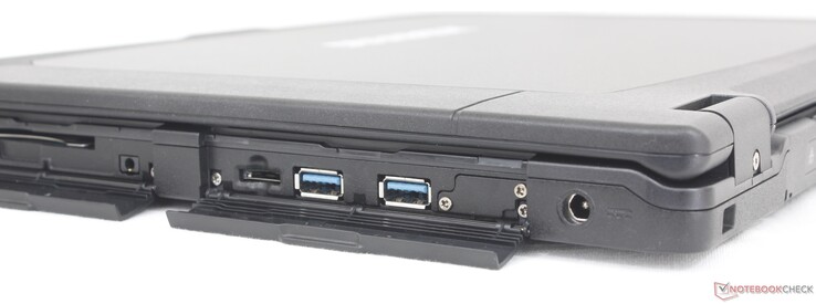 Po prawej stronie: Czytnik kart inteligentnych, zestaw słuchawkowy 3,5 mm, czytnik MicroSD, 2x USB-A 3.2 Gen. 2, zasilacz sieciowy