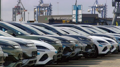 Europejskie porty są zatkane chińskimi samochodami (zdjęcie: RTL NL)