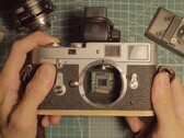 Leica M2 może zostać przekształcona w aparat cyfrowy za pomocą Raspberry Pi. (Źródło zdjęcia: Michael Suguitan)