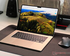 MacBook Air może być ostatnim z Apple urządzeń mobilnych, które otrzymają wyświetlacz OLED. (Źródło obrazu: Notebookcheck)