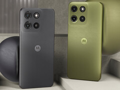 Motorola stworzyła Moto G15 w kolorach Gravity Grey i Iguana Green. (Źródło zdjęcia: Motorola)