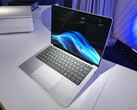 Hands on: HP EliteBook X G1a z Ryzen AI Pro 9 HX 375 jest skierowany do zaawansowanych użytkowników, którzy nie potrzebują dGPU (źródło obrazu: Benjamin Herzig)