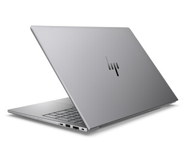 HP nadal udało się umieścić port RJ-45 w stosunkowo cienkim laptopie stacji roboczej ZBook 8. (Źródło obrazu: HP)