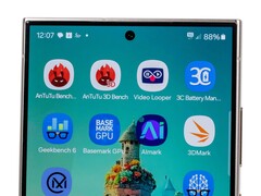 Samsung Galaxy S26 Ultra będzie wyposażony w funkcje rozpoznawania twarzy podobne do Apple FaceID, twierdzi przeciek. (Źródło: Notebookcheck)