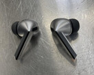 Słuchawki Galaxy Buds3 Pro wyglądają jak srebrna wersja AirPods Pro. (Źródło zdjęcia: Instagram)