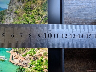 Stosunkowo grube ramki