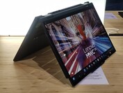 Lenovo ThinkPad T14s 2-w-1 Gen 1 (źródło obrazu: Benjamin Herzig/Notebookcheck.com)