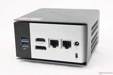 Tył: USB-A 2.0, DisplayPort 2.1, HDMI 2.1, 2x RJ-45 (2,5 Gb/s), Kensington Lock, zasilacz sieciowy