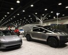 Pojazdy Tesla na wystawie Vancouver Auto Show przed wyrzuceniem firmy (źródło zdjęcia: Nick Procaylo /10107479A)