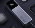 Najnowszy power bank Xiaomi o pojemności 10 000 mAh z kolorowym wyświetlaczem trafił na cyfrowe półki JD.com. (Źródło zdjęcia: ITHome)