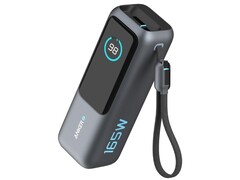 Anker &quot;Zolo Power Bank 25K 165W z wysuwanymi i wbudowanymi kablami USB-C&quot;, oprócz jednego portu USB-C i jednego portu USB-A. (Źródło zdjęcia: u/joshuadwx via r/Anker subreddit)