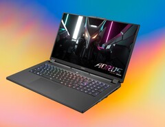 Gigabyte Aorus 17H ma 175 W płytę główną do laptopów RTX 4080. (Źródło zdjęcia: Gigabyte, Sean Sinclair, edytowane)