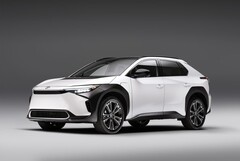 Toyota bZ4X otrzyma zaktualizowaną baterię między 2026 a 2027 rokiem. (Źródło zdjęcia: Toyota)