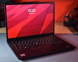 w recenzji: Lenovo ThinkPad X13 Gen 4, urządzenie do recenzji dostarczone przez Lenovo.