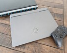 MSI Vector 16 HX odświeża potężny gamingowy laptop 2024 z najnowszym sprzętem od Intela i Nvidii. (Na zdjęciu powyżej znajduje się MSI Vector 16 HX z 2024 r.) (Źródło zdjęcia: Notebookcheck)