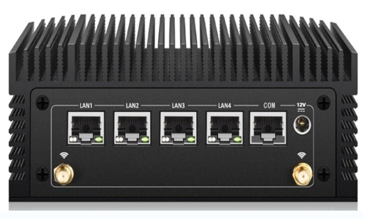 Tył: 4 porty LAN, 1 port PoE, 1x RJ45 COM RS232, z możliwością aktualizacji do RS485/RS422 (źródło: Newsmay)