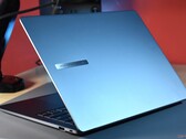 Intel znów wydajny: Asus ExpertBook P5 osiąga 16 godzin pracy na baterii dzięki Lunar Lake (źródło obrazu: Benjamin Herzig / Notebookcheck)