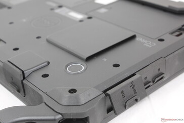 Zintegrowany czytnik kart inteligentnych obok przycisku zasilania z obsługą odcisków palców