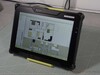 Niezniszczalny, wytrzymały tablet z systemem baterii wymienialnych podczas pracy: recenzja Durabook R10