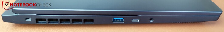 Po lewej: Kensington, USB-A (5 Gb/s), USB-C (5 Gb/s bez dodatkowych funkcji), gniazdo słuchawkowe 3,5 mm