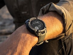 Instinct 2X Solar jest jednym z kilku smartwatchy Instinct, które otrzymają nowe poprawki błędów. (Źródło zdjęcia: Garmin)