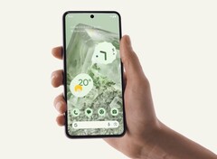 Google Pixel 8 można śledzić nawet wtedy, gdy bateria jest już rozładowana. (Zdjęcie: Google)