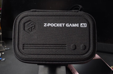 (Źródło obrazu: Z-Pocket Game)