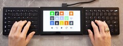 Mobile Pixels rozpoczyna zbiórkę funduszy na innowacyjny zestaw Tetra Keyboard Monitor na Kibidango. (Źródło zdjęcia: Mobile Pixels na Kibidango)