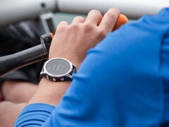 Garmin Fenix 8 jest następcą modelu Fenix 7 (powyżej). (Źródło zdjęcia: Garmin)