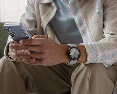 Zegarek Galaxy Watch7 będzie wyglądał bardzo podobnie do swojego poprzednika, jak na zdjęciu. (Źródło zdjęcia: Samsung)