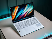 Recenzja Asus Vivobook S 15 OLED - Nowa era laptopów z nowym Snapdragonem X Elite?