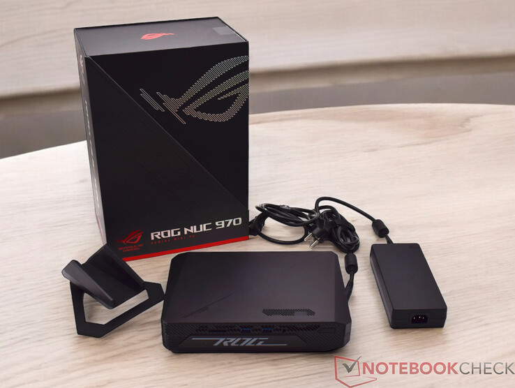 Zakres dostawy Asus ROG NUC