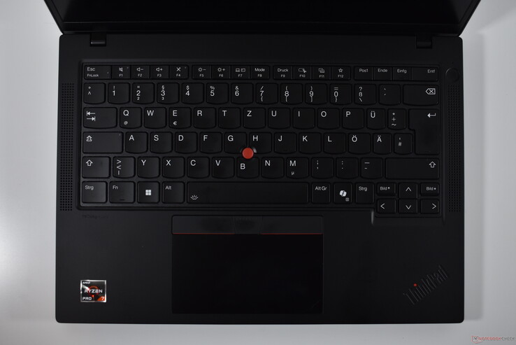 Lenovo ThinkPad T14 Gen 5 AMD: obszar klawiatury