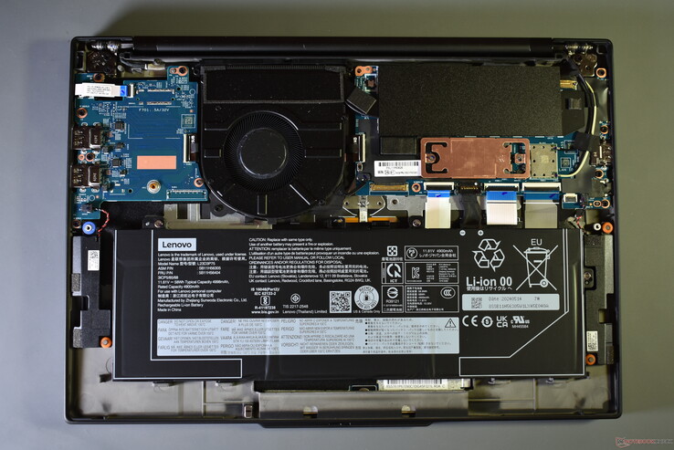 Lenovo ThinkPad T14s G6 Qualcomm: Elementy wewnętrzne